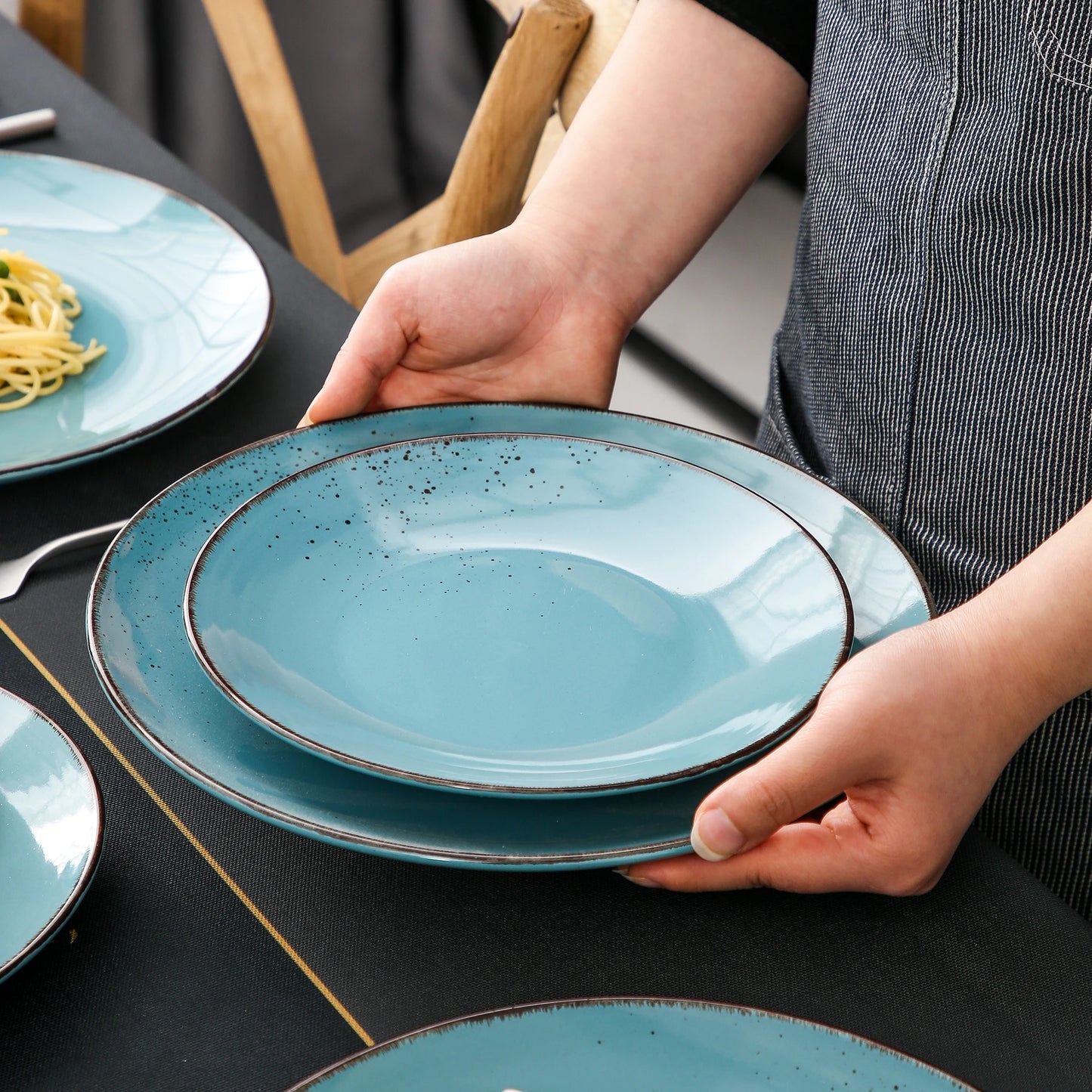 Vancasso Navia 16/32/48-Piece Ceramic Stoneware Dinnerware Plate Set with Dinner Plate,Dessert Plate,800ml Bowl,380ml Mug Set